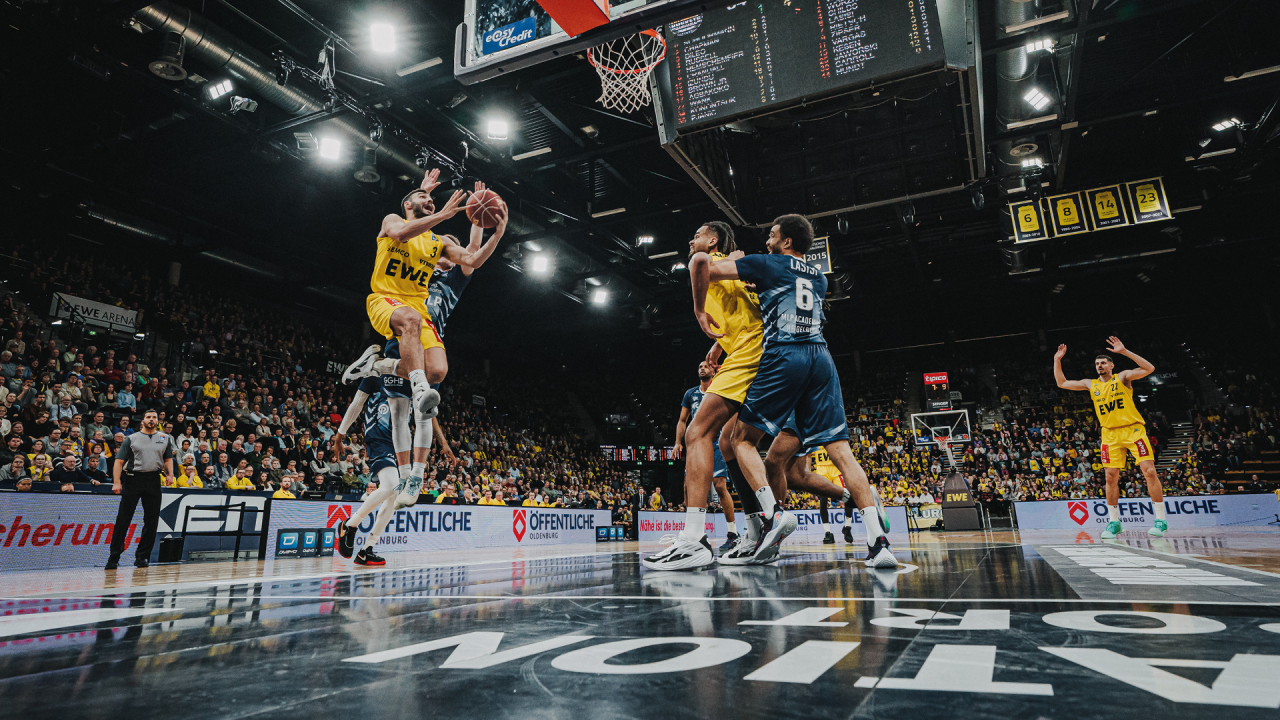 BBL: EWE Baskets Oldenburg - FC Bayern München Basketball