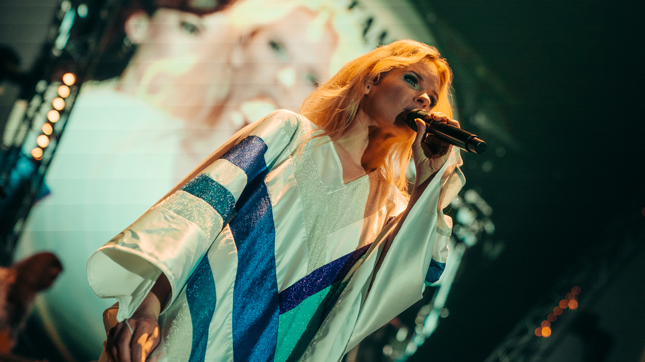 ABBAMANIA THE SHOW - 20th Anniversary Tour